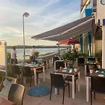 Prainhaactivitiesbeachhouse