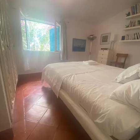 Prainhaactivitiesbeachhouse *