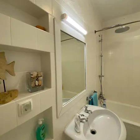 Prainhaactivitiesbeachhouse Holiday home