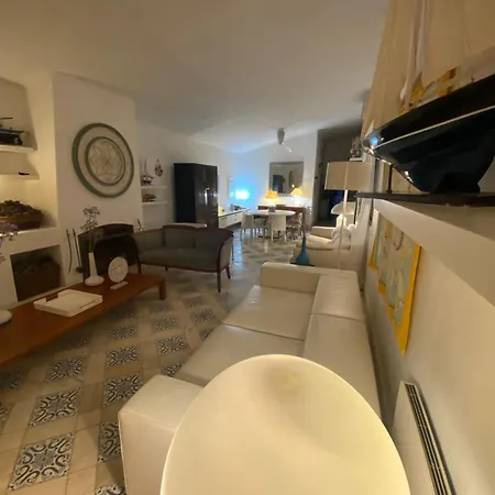 Prainhaactivitiesbeachhouse