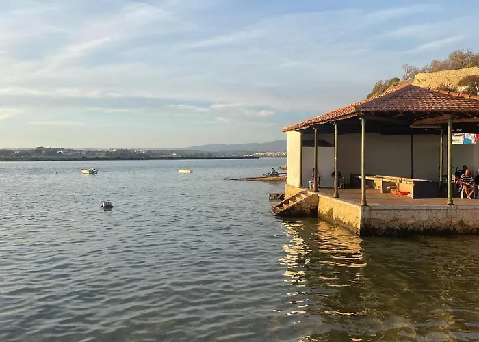 Semesterbostad Prainhaactivitiesbeachhouse