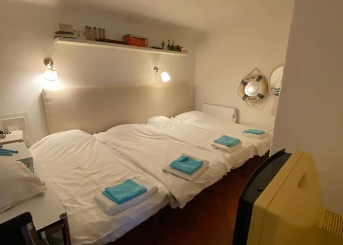 Semesterbostad Prainhaactivitiesbeachhouse *